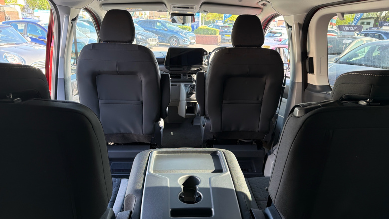 Ford Tourneo Custom 320 L2 Diesel Fwd 2.0 EcoBlue 136ps H1 Titanium 8 seater Auto